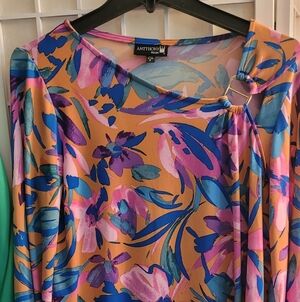 Antthony Floral Print Top With Bell Sleeves, Size S